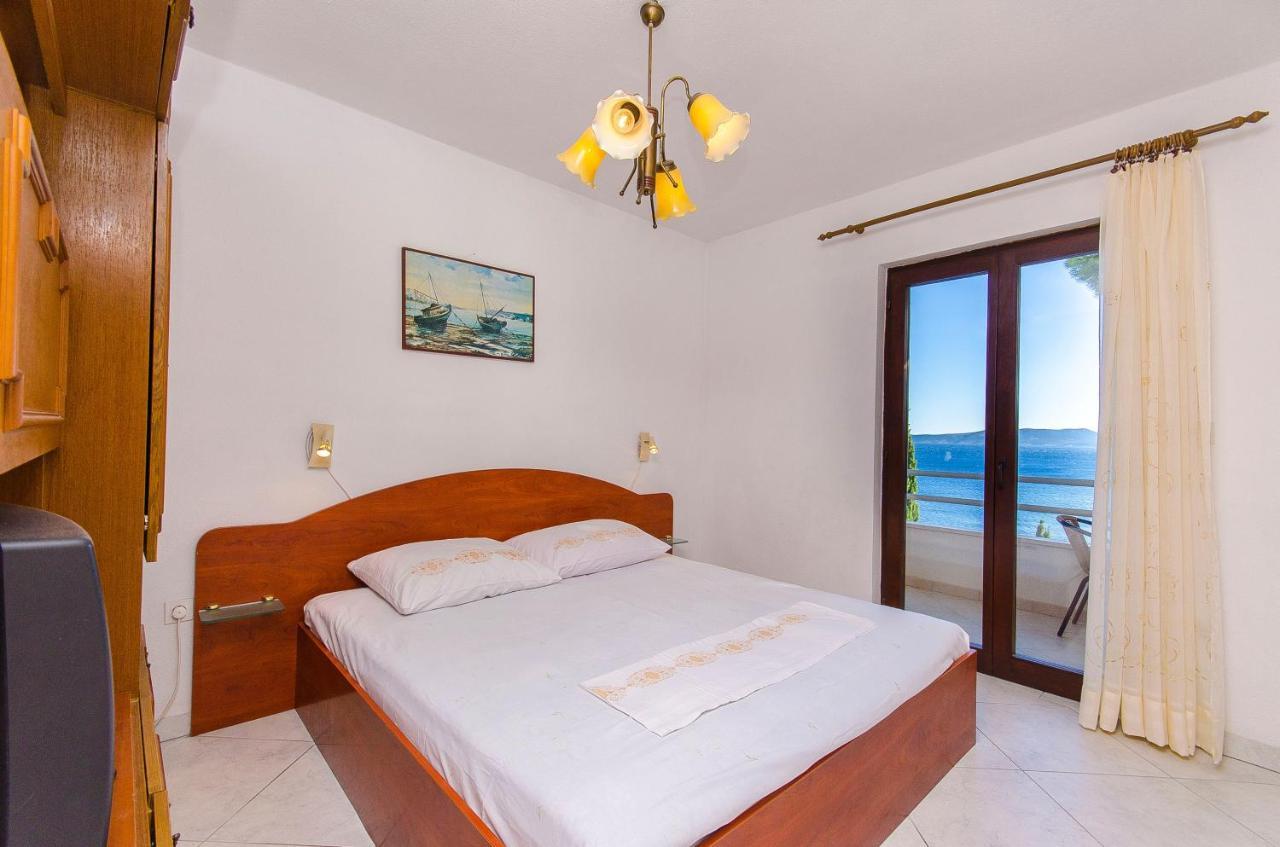 Apartments By The Sea Pisak, Omis - 2802 Exterior photo